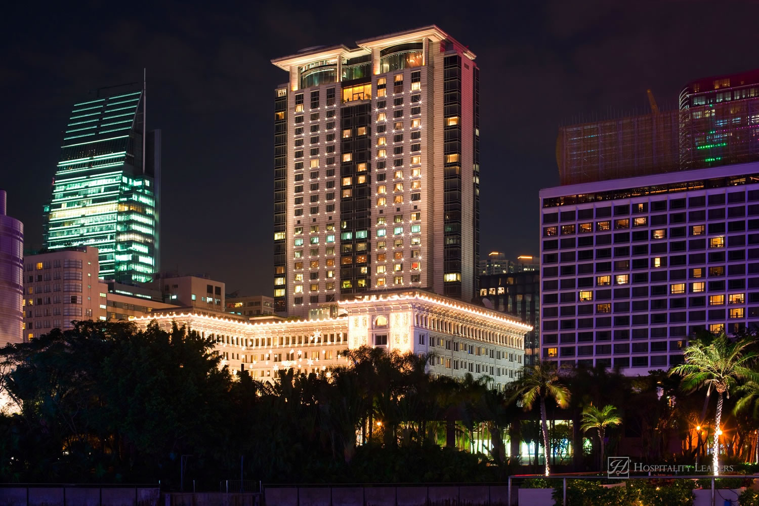 The Peninsula and Sheraton Luxury Hotels on the Kowloon waterfront, Tsimshatsui, Hong Kong, China, Asia