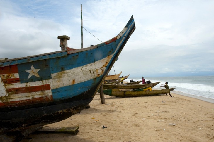 Fishing boats sit on the shore of the Nigerian fishing village Orimedu. Arne Hoe / World Bank