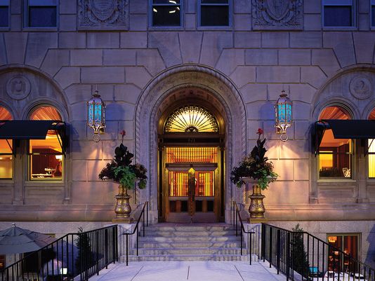 The exterior of the Loews hotel in Boston, Mass. Soon, you can book here via Twitter. Photo: Loews Hotels & Resorts [Via MerlinFTP Drop] (Photo: Loews Hotels & Resorts Loews Hotels & Resorts)