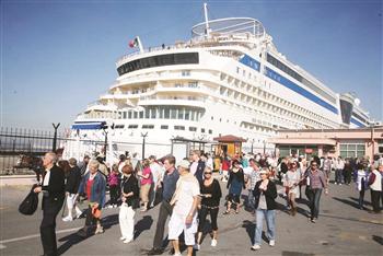 Some 70 percent of tourist facilities will be closed very soon, resulting in the loss of around 200,000 jobs. DHA photo